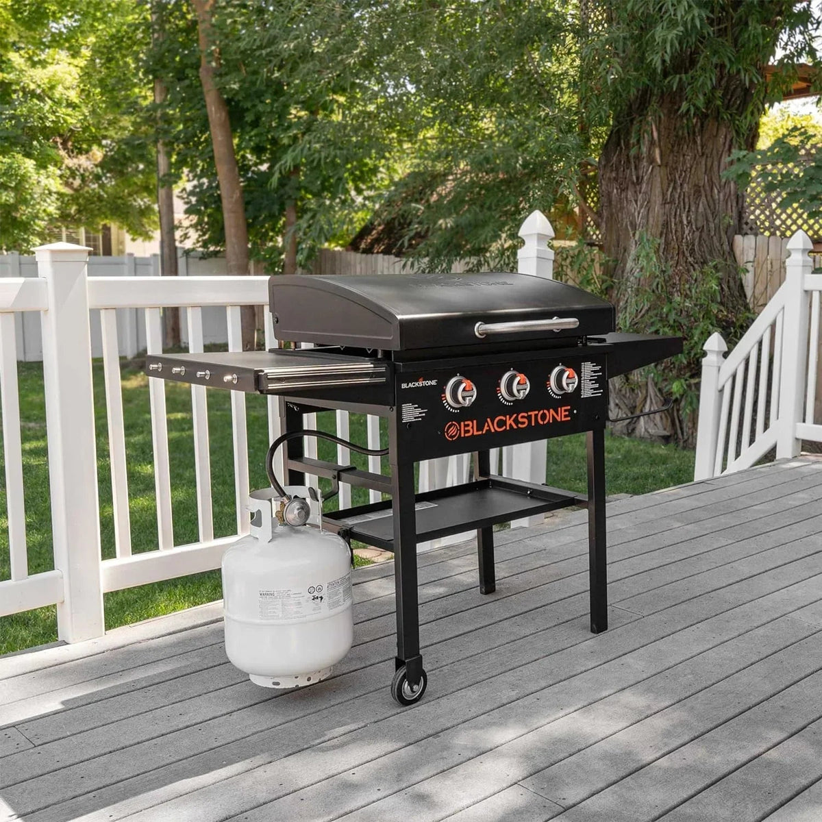 Blackstone 28 Inch 3-Burner Outdoor Griddle With Hood And Accessories - 2080